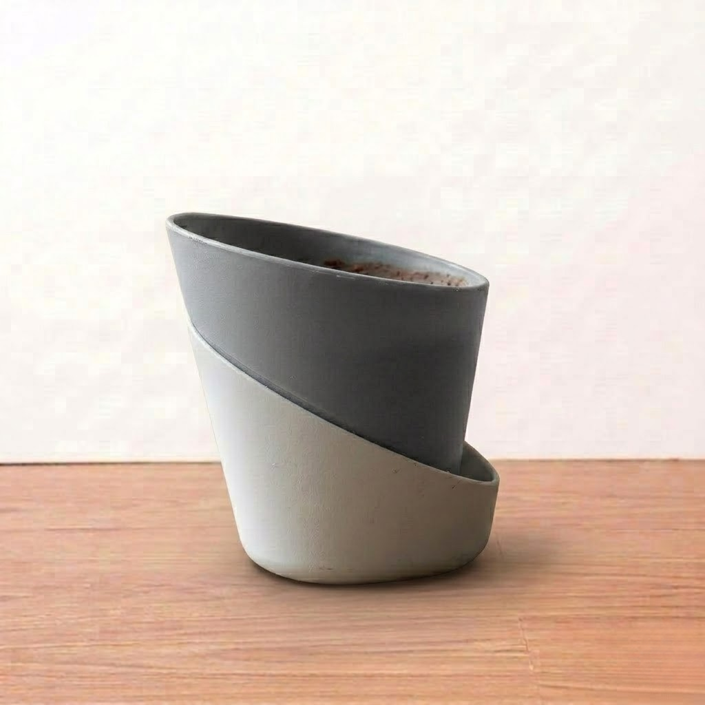 Oval Self Watering Pots(1Pc)